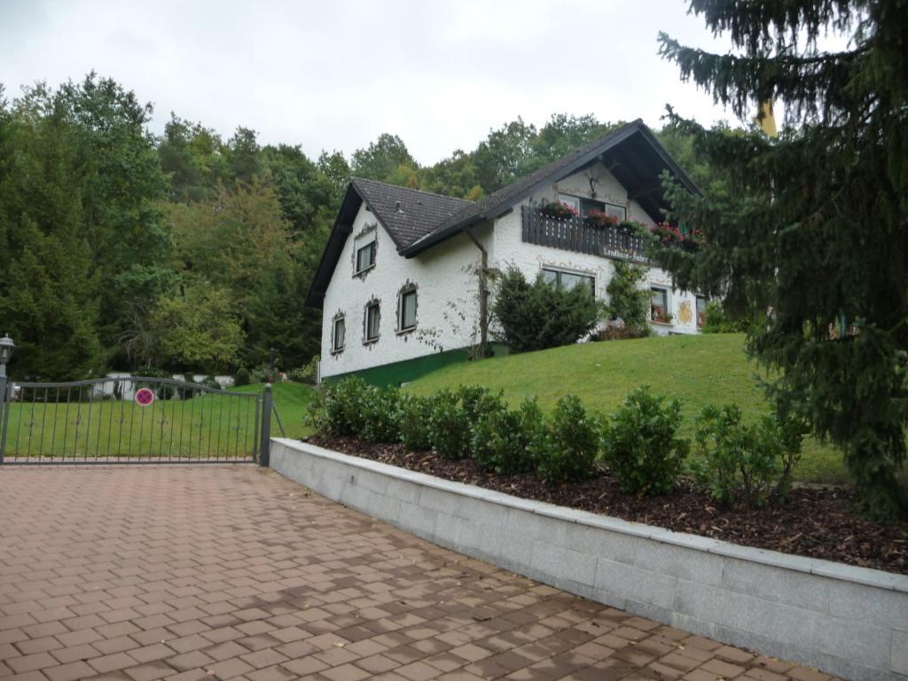 Gasthaus Landhaus Hubertus Litzendorf Exterior foto